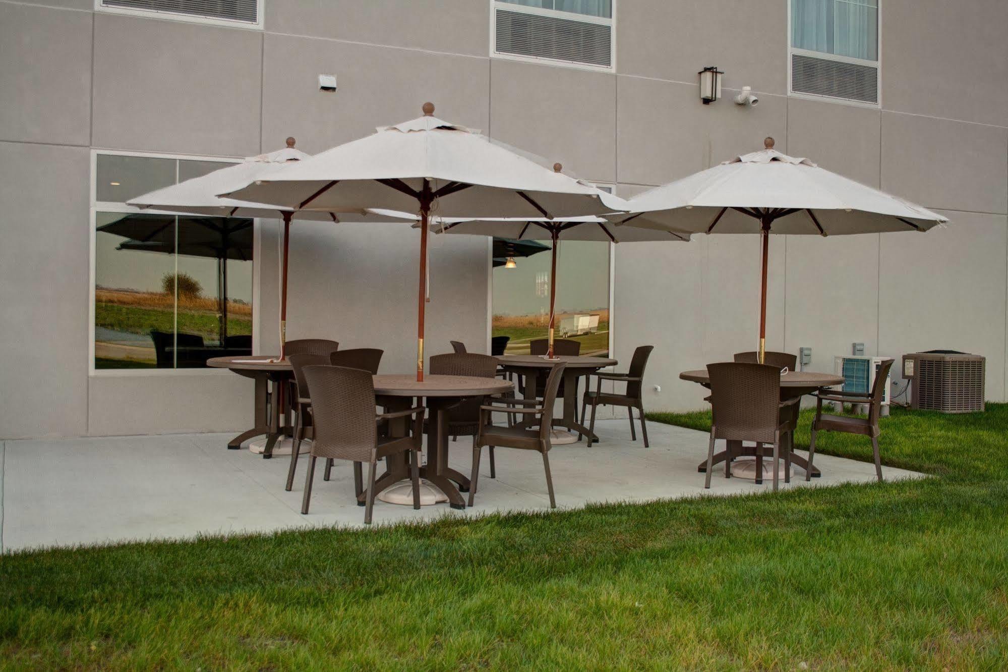 Cobblestone Hotel And Suites - Jefferson Εξωτερικό φωτογραφία